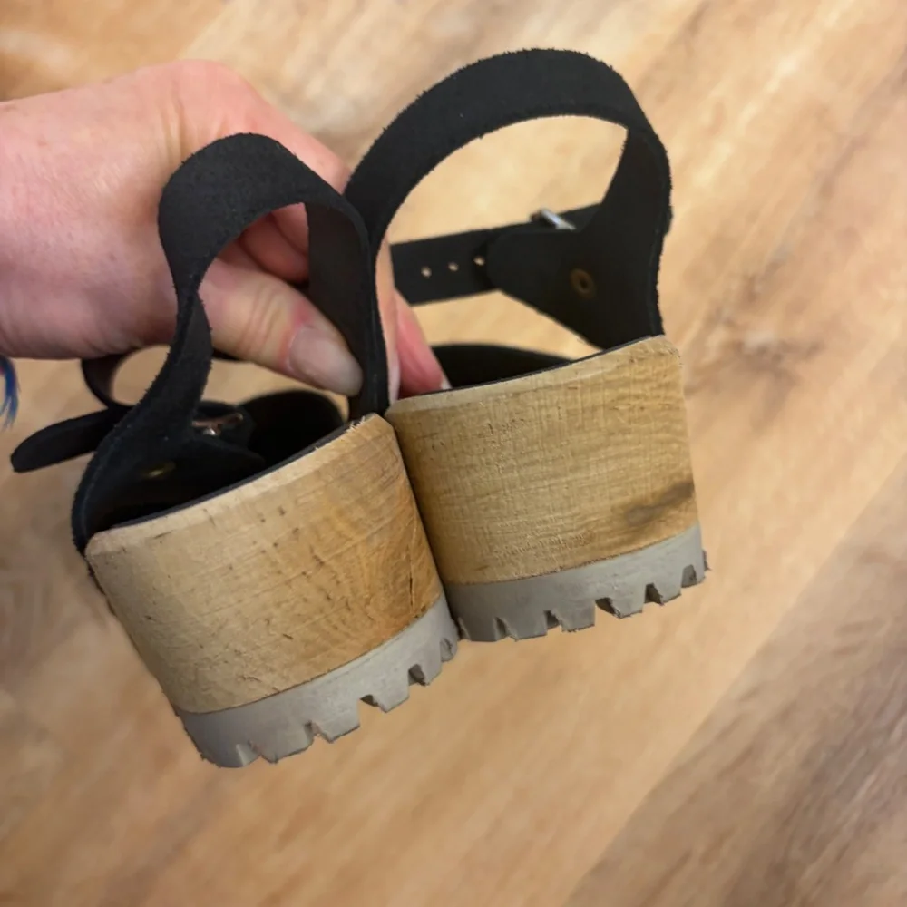 MIA swedish clogs, black suede, size EU 39 - Picture 8 of 8